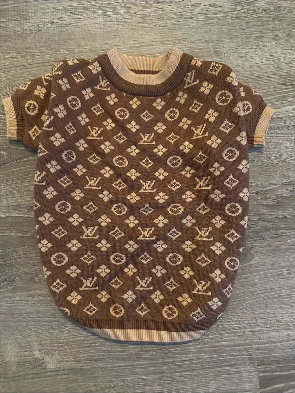 Brown & Cream Logo Dog Sweater XXL NWOT